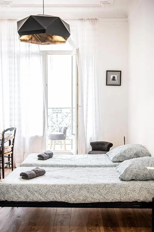 Grand 2 Chambres Avec Balcon Parc Longchamp Марсель Апартаменты