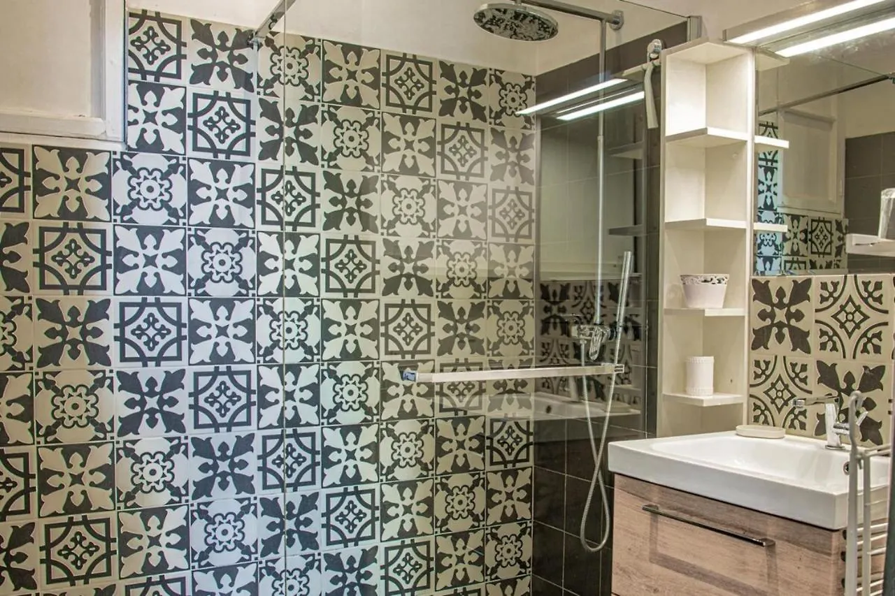 Grand 2 Chambres Avec Balcon Parc Longchamp Марсель Апартаменты