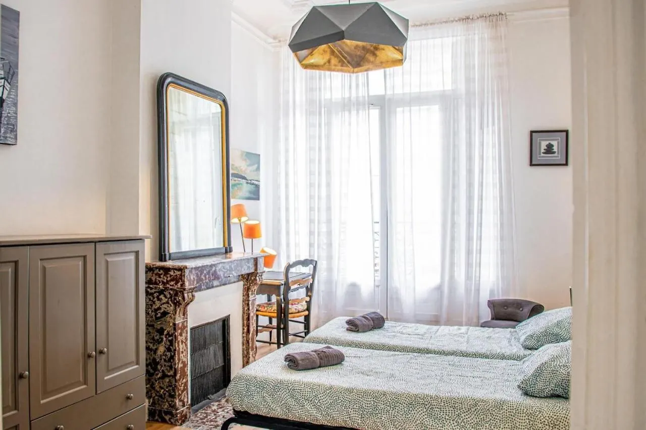Апартаменты Grand 2 Chambres Avec Balcon Parc Longchamp Марсель Франция